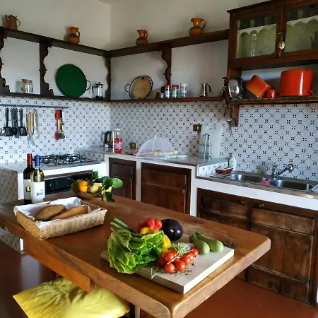 Vila Paola Holidays SantʼAngelo in Vado