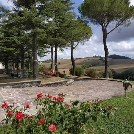 Paola Holidays Vila SantʼAngelo in Vado