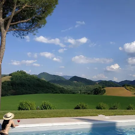 Paola Holidays Villa Sant'Angelo in Vado